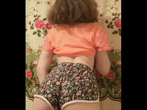 ❤️ Seksīga jauna skaistule izģērbjas no šortiem kamerā ☑  Sekss pie porno lv.nastypornpics-com.ru